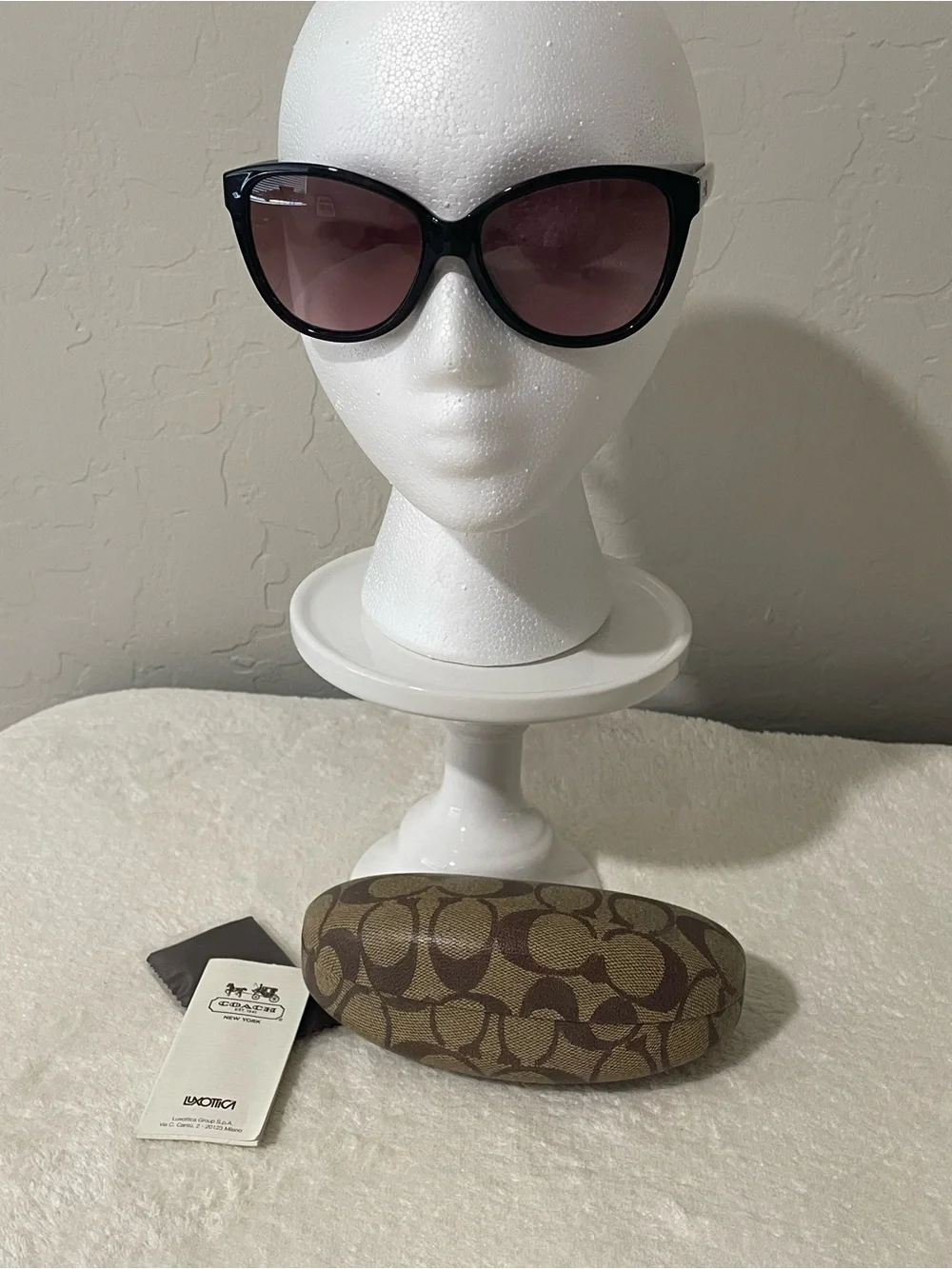 GUC-Coach Robyn 58MM Sunglasses in Dark Tortoise-Comes with Case